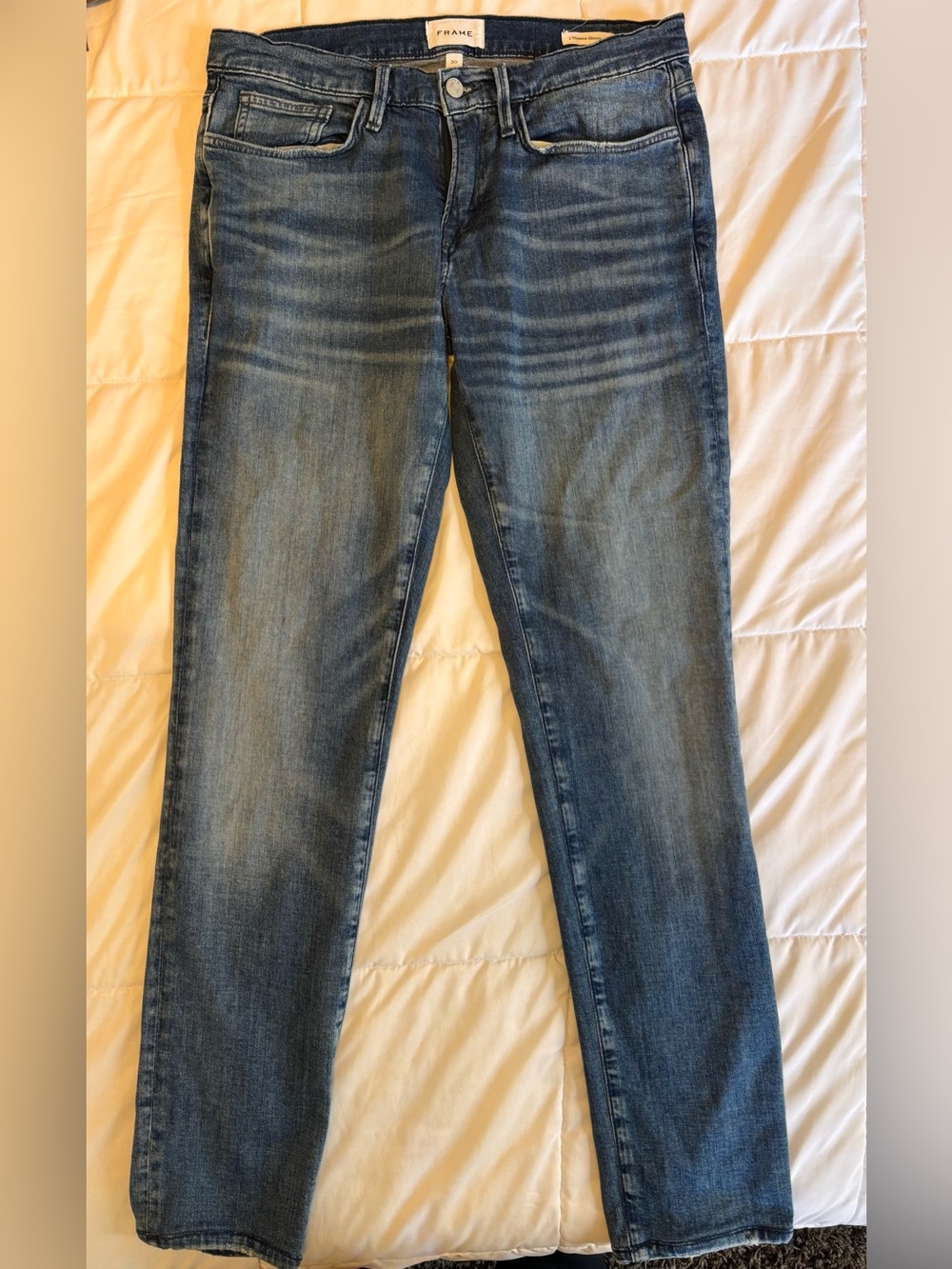 Frame Denim Skinny Jeans in Medium Blue Wash